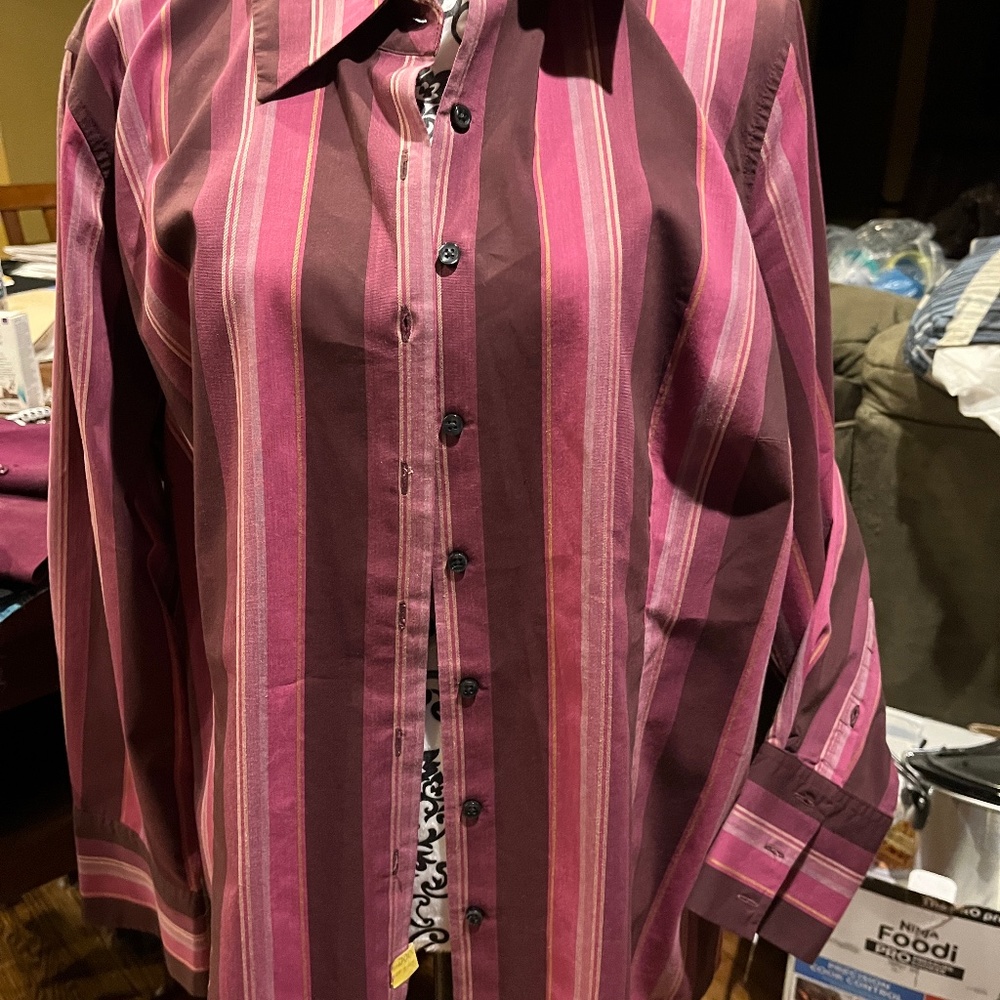 EUC Merona Woman's Burgundy and Pink long sleeve shirt size 22W.